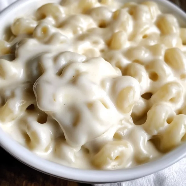 White Cheddar Mac and Cheese (Panera Copycat)